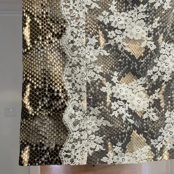 ERDEM Ari snake printed pencil skirt w/ blue lace panel, silk lining - US 8 - Picture 7 of 15